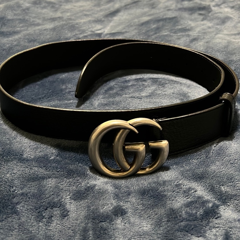 Authentic Black Gucci Belt (OS)